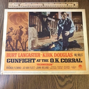 Vintage 1956 Schießerei im OK Corral Film Lobbykarte Burt Lancaster Kirk Douglas - Bild 1 von 8