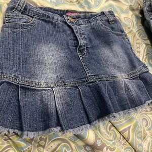 WcKdJeans•Skirt  Size 14 Medium Embroidered Stretch Comfort Blend - Picture 1 of 1