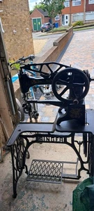 Singer 29k-15 Industrial Leather Work Sewing Machine - Picture 1 of 2