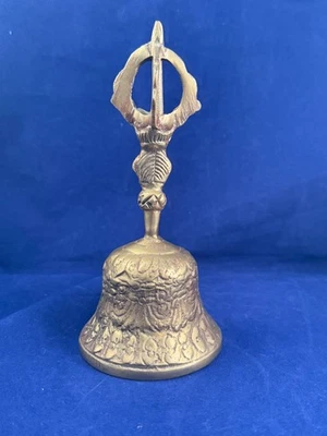 Antigua campana de oración ritual de bronce grabada de latón budista tibetana ornamentada 6" Foto 1 de 4