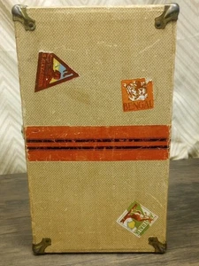 Vintage Puppenkoffer viktorianische Holztapete goldfarbene Metallbeschläge Schubladen wie abgebildet - Bild 1 von 14