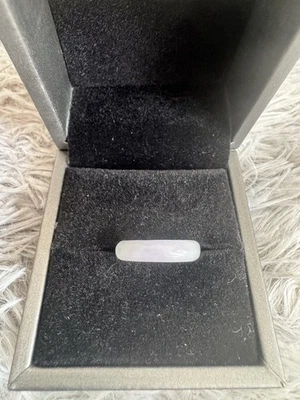 Anillo de jadeíta lavanda hielo natural Myanmar Foto 1 de 4