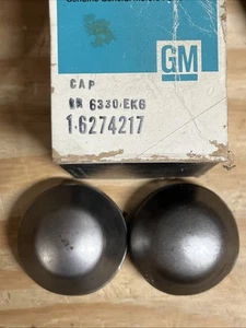 1953-77 NOS OEM (2) Chevrolet Corvette Grease Cap GM 6274217 - Bild 1 von 10