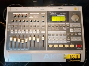 Roland VS-880 V-Expanded Digital Studio Workstation - Picture 1 of 2
