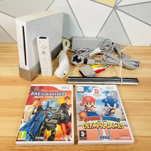 Paquete de consola Nintendo Wii Mario & Sonic, controlador, nunchuck configuración completa - Imagen 1 de 15