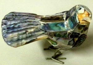 Beautiful Vintage ABALONE BIRD Finch Sparrow rare handmade art - Picture 1 of 11