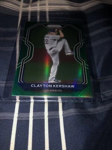 2021 Panini Prizm Green Prizm Clayton Kerahaw - Picture 1 of 3