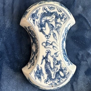 asian /oriental Blue On White Lung ch'ing  jewelry Box. - Picture 1 of 13