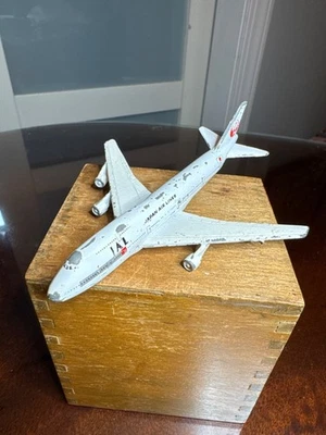 Vintage Diecast Japan Airlines JAL Boeing 747 Airplane Model White/Red     60-18 - Image 1 of 4