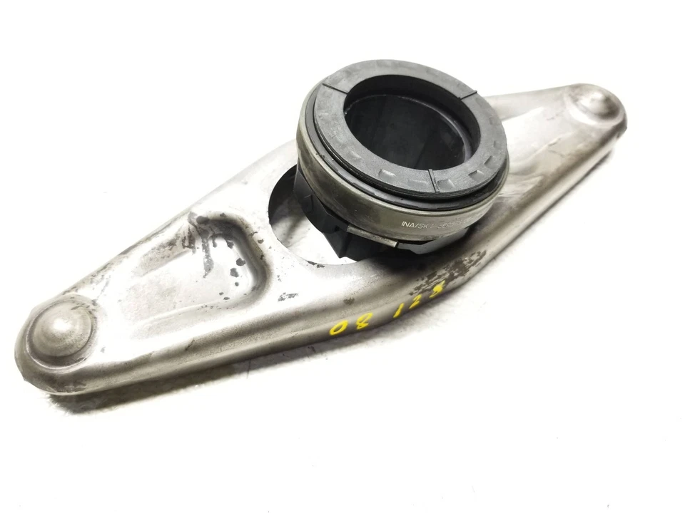 08 09 10 11 12 13 BMW 128i MANUAL TRANSMISSION CLUTCH FORK OEM - Image 1 of 4