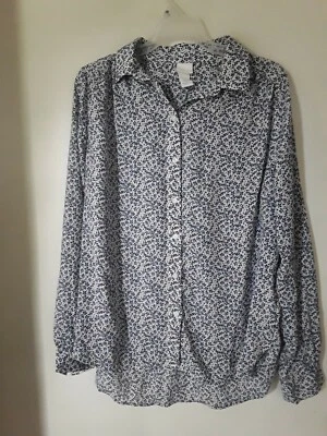 Women's H&M Blouse Size 8 Long Sleeve Floral Design - Image 1 of 4