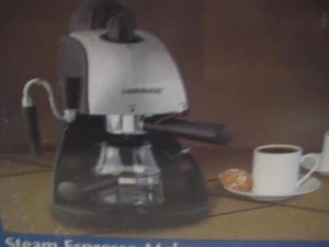 Farberware Millenium FES4B 4-Bar Steam 4-Cup Coffee Espresso Cappucino Machine - Picture 1 of 12