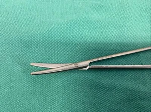 Codman 36-5017 Classic Plus Surgical Metzenbaum Scissors 9" Curved Blunt Tip - Picture 1 of 2