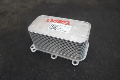 Intercambiador de calor enfriador de aceite motor 1331880001 Mercedes C63s C205 W205 2015-21 W213 Foto 1 de 3