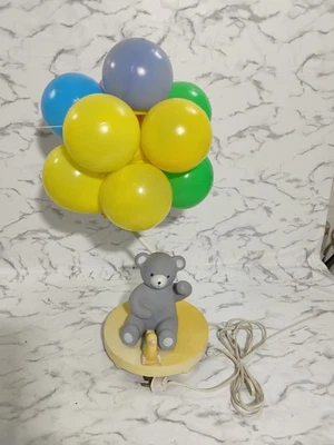Lámpara infantil de oso de peluche azul con pantalla de globo probada funciona años 70-80 de colección Foto 1 de 4