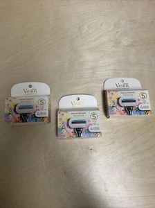 Gillette Venus Razor Blade Refills Deluxe Smooth Sensitive 4 Cartridges, 3 Lots - Picture 1 of 4