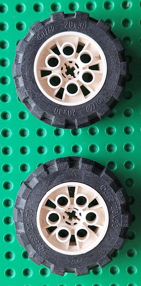 Lego 2 x Reifen 6581 20x30 Felge weiß 6582 Räder Rad Zubehör Technic - Bild 1 von 1