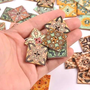 50pcs Mixed Vintage Pattern Wooden Buttons Square 2 Hole Sewing Scrapbooking - Picture 1 of 2