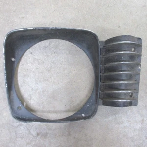68 1968 Chevrolet Chevy II NOVA ORIGINAL GM bisel del faro lateral izquierdo 3914759 - Imagen 1 de 3