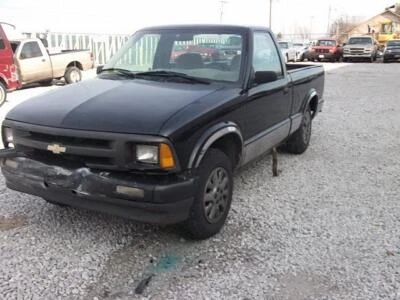 Used Rear Axle Assembly Rear fits: 1996 Chevrolet S10/s15/sonoma 4x2 w/o 3rd sho - Image 1 of 4