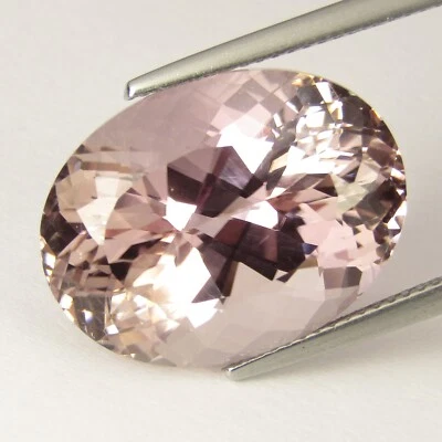 23.93Cts Ravishing Natural Kunzite 20x15.3x11.8mm Oval Gemstone From Afghanistan - Image 1 of 4