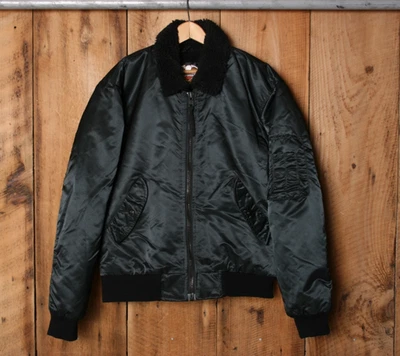 复古 Harley Davidson 'Lansing' 黑色尼龙夏尔巴内衬轰炸机夹克 尺寸 S/M — 第 1/4 张图片