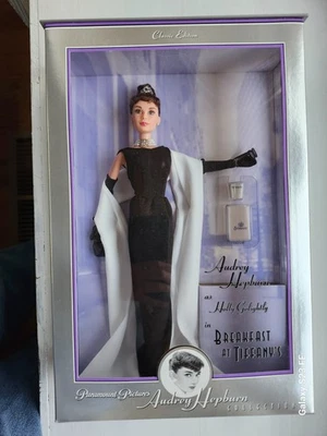 Кукла Barbie Audrey Hepburn 1998 Breakfast At Tiffany's Classic Edition никогда не доставалась из коробки - Изображение 1 из 4