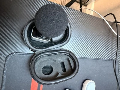 Shure Mv88 Condenser Microphone Mic For Iphone Or iPad Lightning Connector - Image 1 of 3