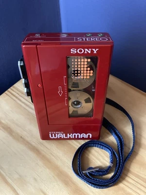 Sony Walkman WM-4 Lettore Cassette Restaurato Perfettamente Funzionante Ottime Condizioni - Immagine 1 di 4