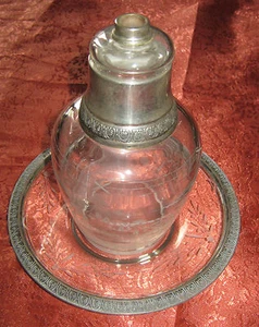 VASO E PIATTO IN CRISTALLO DECORATO IN ARGENTO CON TAPPO LUMIERA - Picture 1 of 1