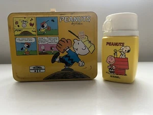 The Peanuts Snoopy Charile Brown 1980s Metal Lunchbox with Thermos Yellow - Picture 1 of 14