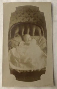 Vintage Postcard Of A Baby. (E2) - Picture 1 of 2