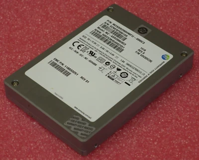 Samsung 200GB 2.5" SSD SAS 6Gb/s Solid State Drive MZ-6SR200HMFU-000C3 - Image 1 of 4