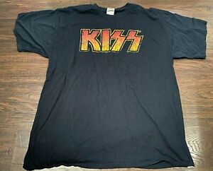 Kiss Band Men's T-Shirt Size L Large Classic Rock N Roll Logo Gene Simmons