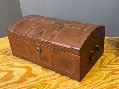 VTG Kennedy MFG Toolbox METAL TREASURE CHEST Van Wert Ohio  10.25" x 6" x 4.5" - Image 1 of 4