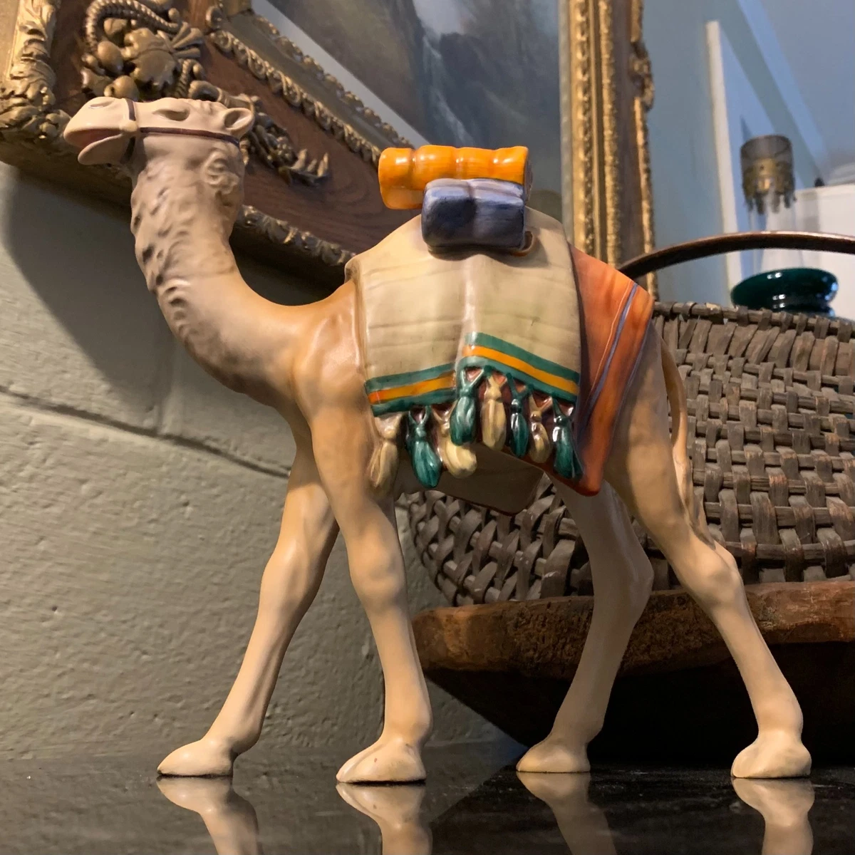 陶器製と思われるボクサーの置物　Goebel W.Germany　ドイツ　置物 陶器製と思われるボクサーの置物 Goebel W.Germany ドイツ 置物