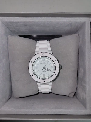 Oceanaut OC0215 Acqua Sport Swiss Women White Silver-Toned Needs Battery NOS - Image 1 of 3