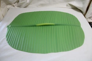 Charles Viancin 16" Silicone Green BANANA LEAF Lid - Picture 1 of 2