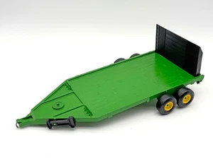1/16 John Deere Green Implement Trailer - Picture 1 of 2