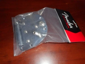 NEW Genuine Fender Tremolo Tailpiece For Vintage '62 Jazzmaster, Jaguar - NICKEL - Picture 1 of 1
