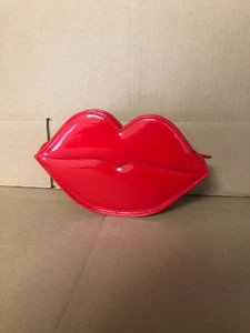 BOLSO CLUTCH MOSCHINO PARFUMS ROJO EN FORMA DE LABIO BESO BOLSO VINTAGE AÑOS 90 - Imagen 1 de 7