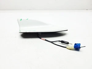 MITSUBISHI OUTLANDER MK3 ROOF SHARK FIN ANTENNA AERIAL IN WHITE W37 2016 - Picture 1 of 15