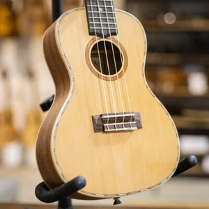 Lanikai CDST-C Cedar Solid Top Concert Ukulele - Picture 1 of 13