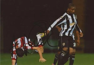 NOTTS COUNTY: ANDRE BOUCAUD SIGNED 6x4 ACTION PHOTO+COA - Picture 1 of 1