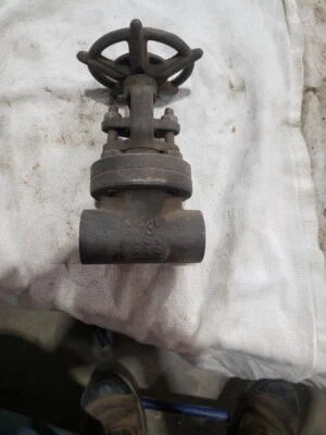 VOGT Flowserve TSW-12111 3/4" 800 Forged Steel Gate Valve Socket Weld Female NPT - Image 1 of 4