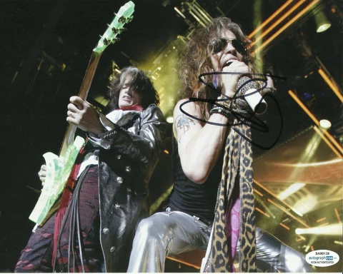 STEVEN TYLER SIGNED AEROSMITH PHOTO UACC REG 242 (15) ALSO ACOA CERTIFIED Cover