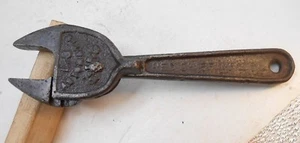Red Chief Mfg. Co. self adjusting wrench, 8" - Picture 1 of 7