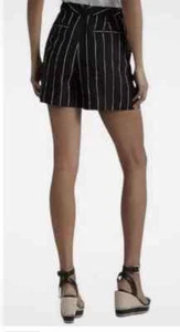 Lauren Ralph Lauren Women's Linen Mini Casual Shorts SZ 2 Pinstripe - Picture 1 of 4