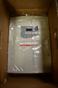 Inversor transistor Toshiba Tosvert serie VF VFS9-2055PL-WN - Imagen 1 de 2