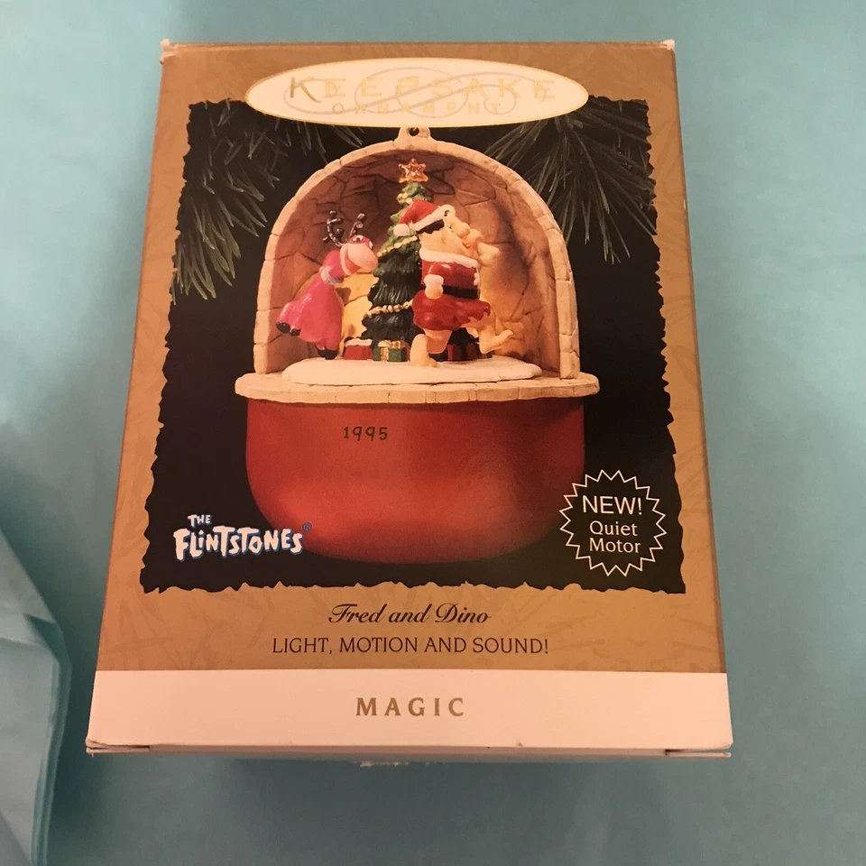 Hallmark Keepsake Ornament 1995 Flintstones Fred and Dino